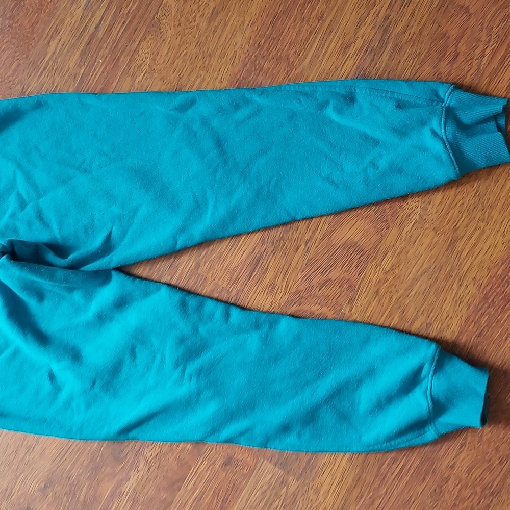 Sweats - Picture 7 of 7